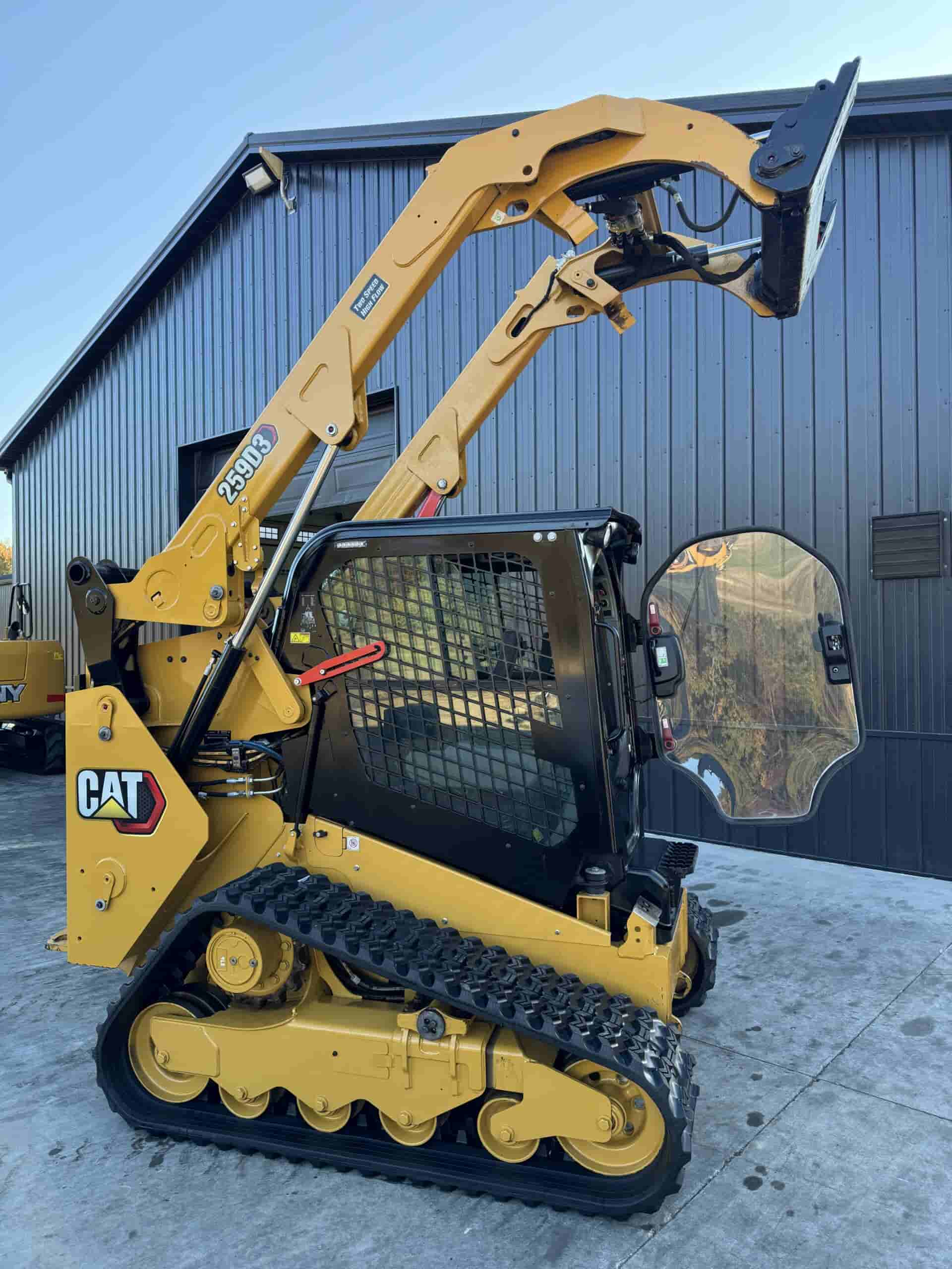 2022 CAT 259D3 HIGH FLOW
